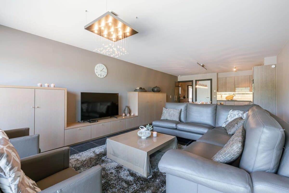 Huswell - Bright Apartment With Parking Near The Beach Bredene Eksteriør bilde