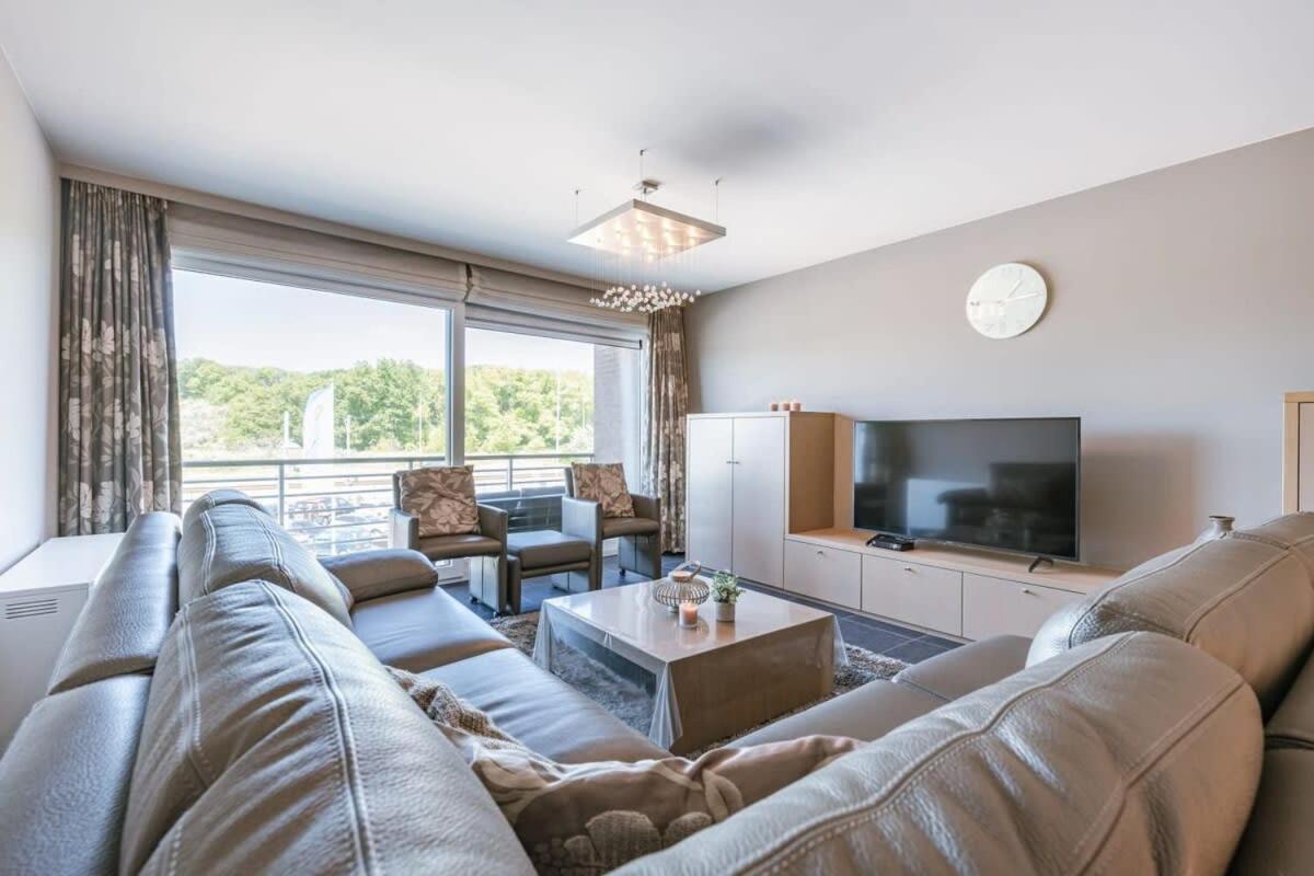 Huswell - Bright Apartment With Parking Near The Beach Bredene Eksteriør bilde
