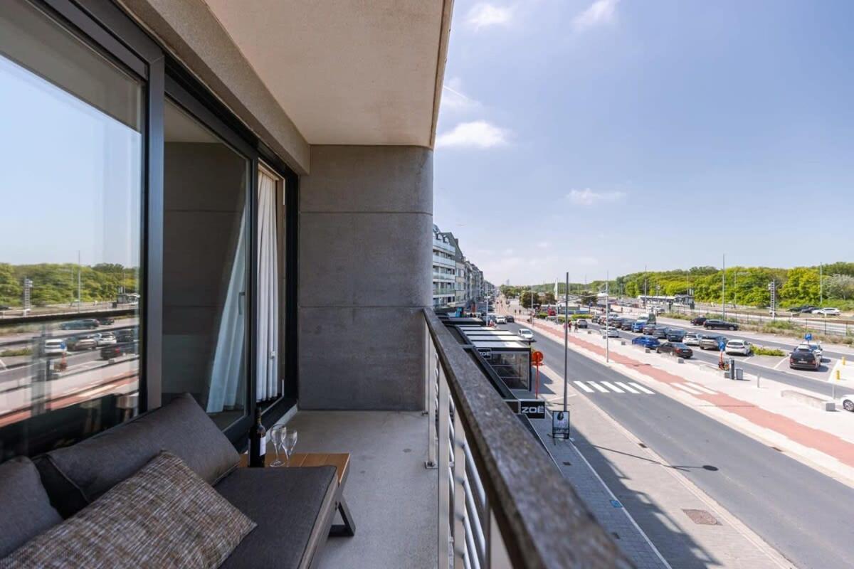 Huswell - Bright Apartment With Parking Near The Beach Bredene Eksteriør bilde