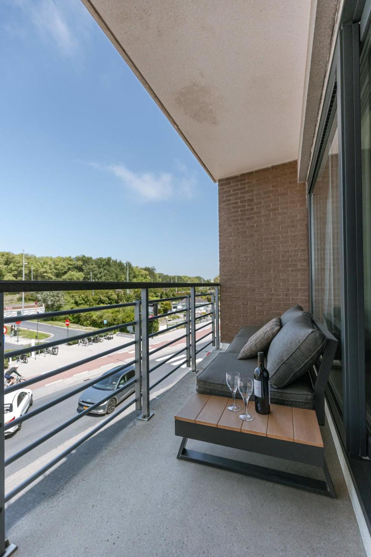 Huswell - Bright Apartment With Parking Near The Beach Bredene Eksteriør bilde